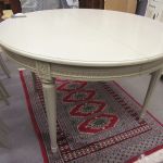 699 4353 DINING TABLE